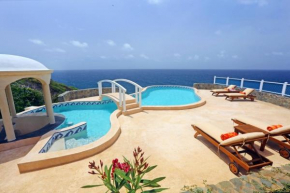 Sprawling Villa with Uninterrupted Sea Views - Equinox villa